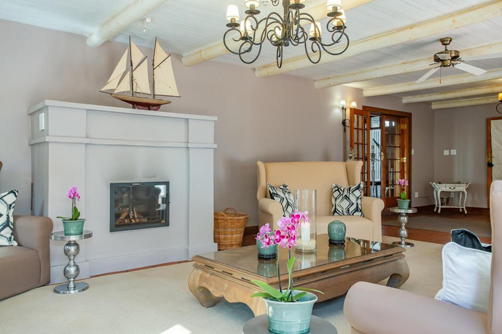Franschhoek Manor Luxury Boutique Guesthouse ภายนอก รูปภาพ