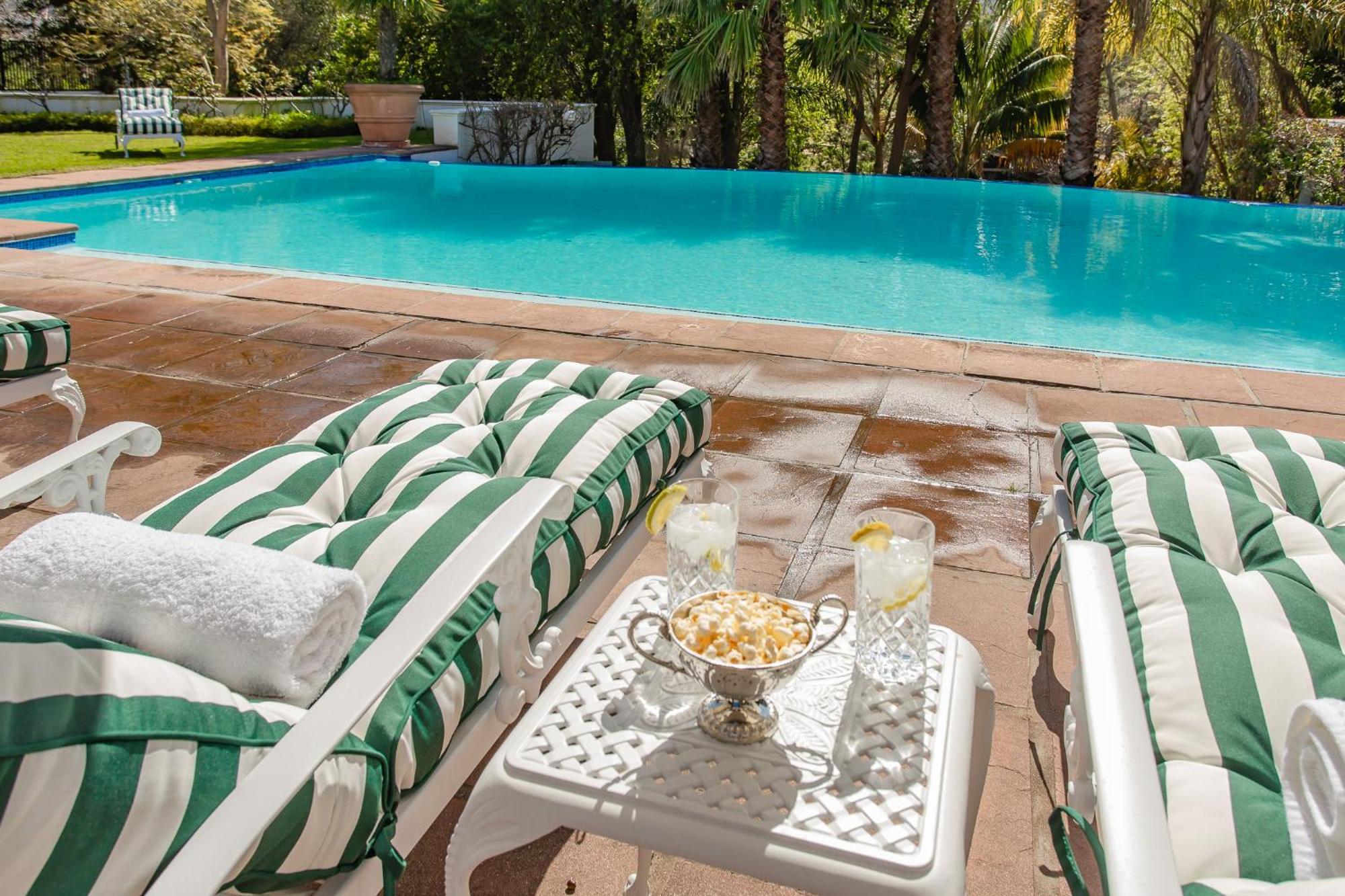 Franschhoek Manor Luxury Boutique Guesthouse ภายนอก รูปภาพ